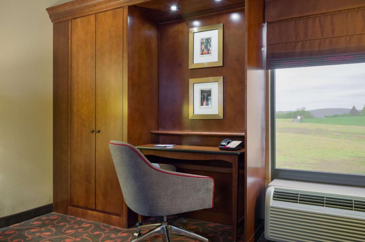Hotel Larkspur Landing Carlisle Exteriér fotografie